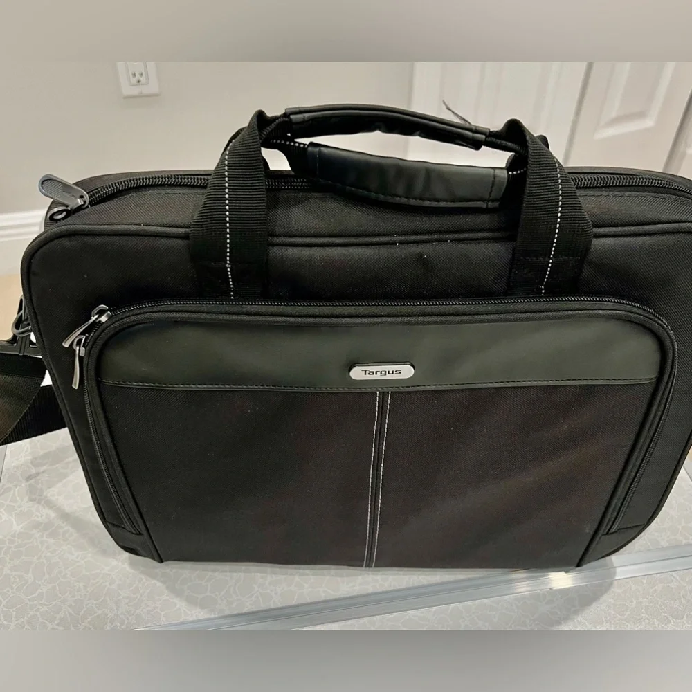 Profession Laptop Bag Targus 15-16” Classic Slim Laptop Bag & lightweight